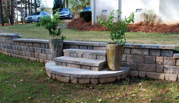 knee stone retaining wall with steps