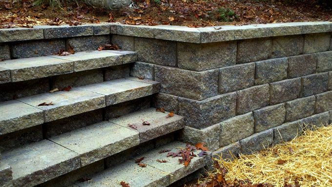 stone retaining wall with steps